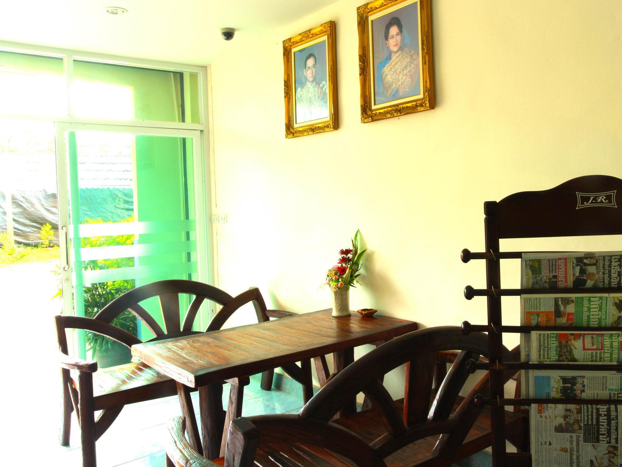 Krabi Grand Place Hotel Экстерьер фото