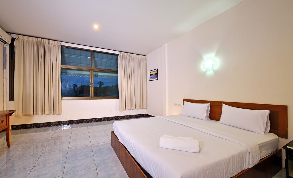 Krabi Grand Place Hotel Экстерьер фото
